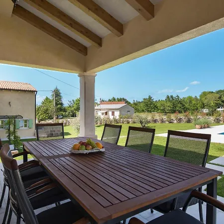Holiday home Ernesta - Roj463 By Interhome *