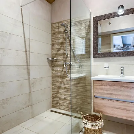 Ernesta - Roj463 By Interhome Holiday home