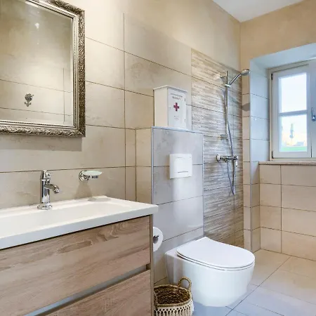 Ernesta By Interhome * Zminj