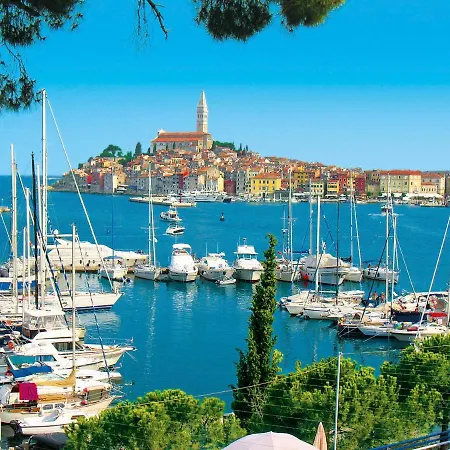 Holiday home Ernesta By Interhome