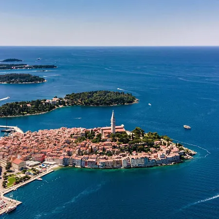 Ernesta By Interhome Zminj